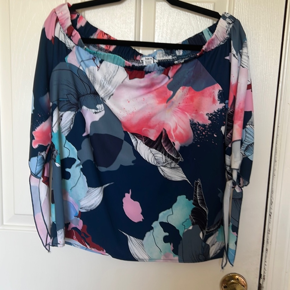 Bar III flowery top